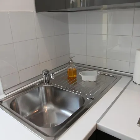 Elena Apartment *